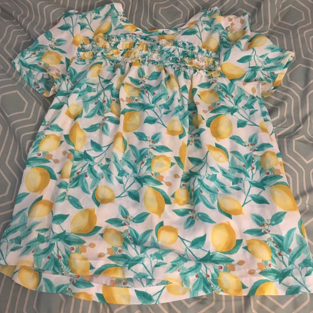 ELLE 🍋Lemon Print Ruffle Crepe Top - Picture 2 of 5